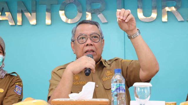 Wali Kota Tangsel Pastikan Pelaku Proyek Bansos Fiktif Berstatus PNS yang Telah Diberhentikan Sementara