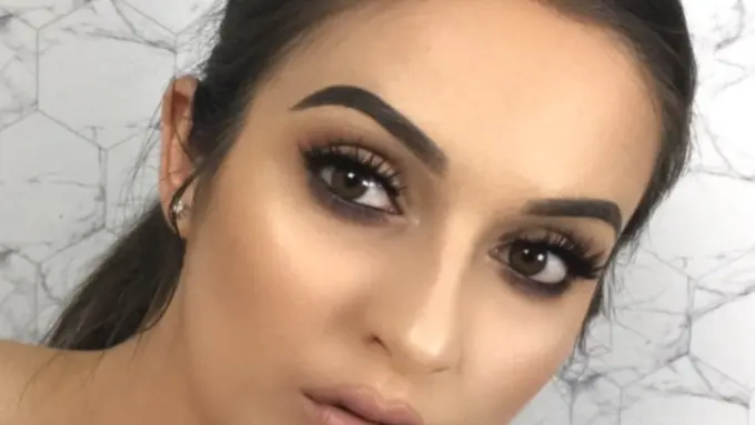 5 Gaya Riasan Smokey Eye, Mana yang Anda Suka?