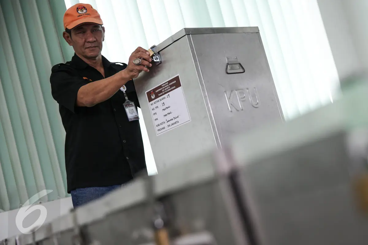 20170413-Distribusi Logistik Pilkada DKI-Fanani