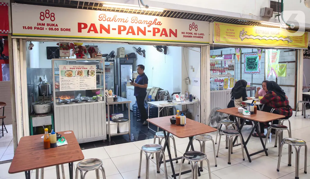 Di Blok M Hub berbagai pilihan makanan, dari yang tradisional hingga modern, tersedia dan siap memanjakan lidah para pengunjung, baik lokal maupun mancanegara. (Liputan6.com/Angga Yuniar)