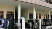 Kilas Indonesia: Kos Terduga Teroris Masih Dipasang Garis Polisi