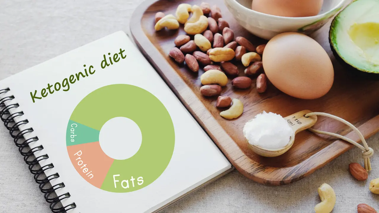 Diet Keto vs Diet Detoks: Mana Lebih Efektif Turunkan Berat Badan (Sewcream/shutterstock)