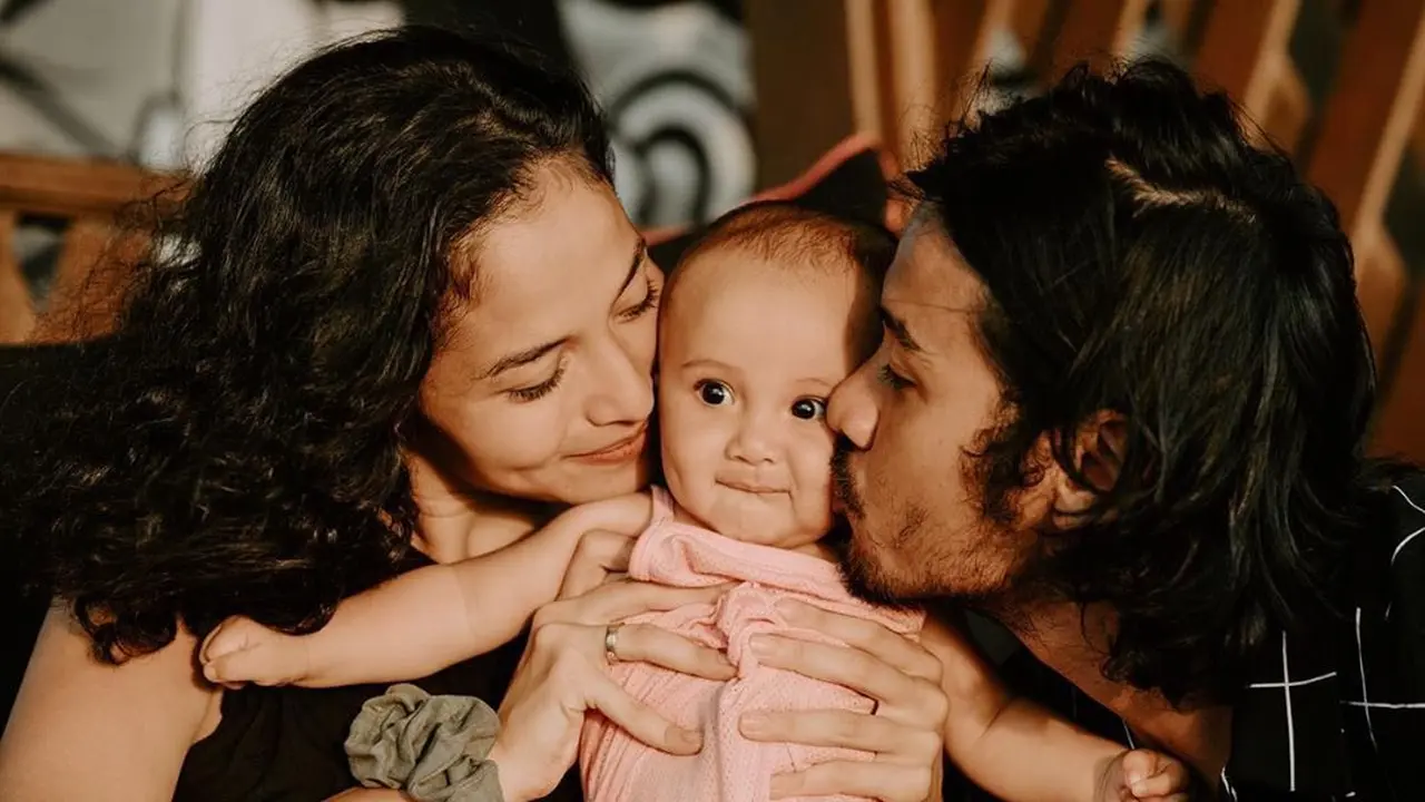 [Fimela] Putri Marino dan Chicco Jerikho