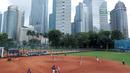 Suasana pertandingan antara Singapura melawan Taiwan pada laga Asian Softball Championship di Senayan, Jakarta,Selasa (24/4/2018). Singapura menang 12-4. (Bola.com/Nick Hanoatubun)