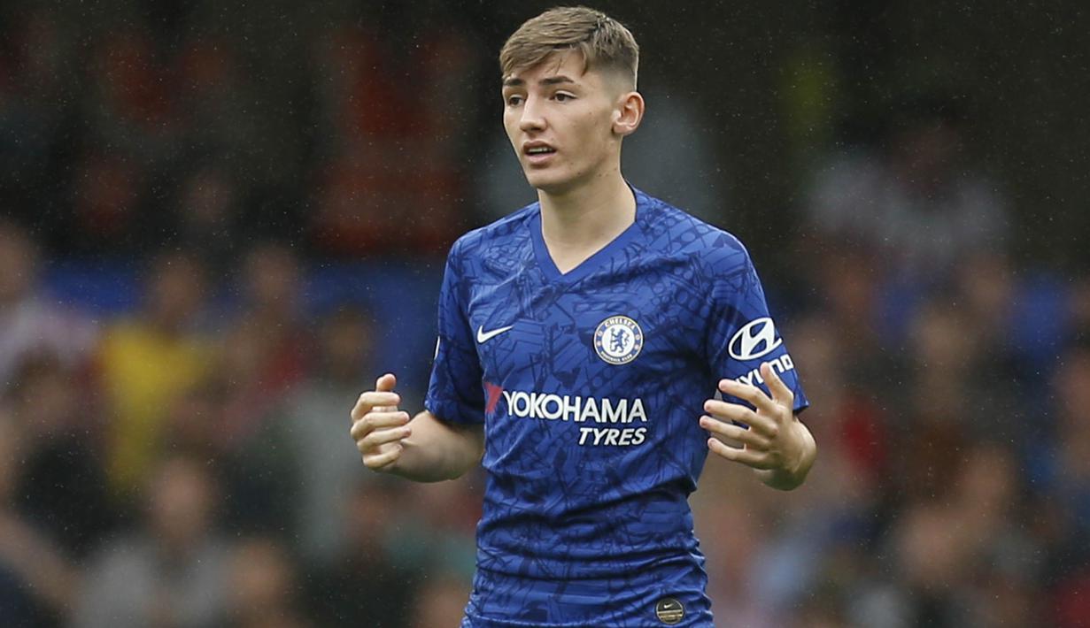7. Billy Gilmour (18 Tahun) - Gelandang asal Skotlandia ini pekan lalu diberikan kesempatan tampil saat Chelsea menghadapi Sheffield United. Meski masih jauh dari memuaskan, gelandang Skotlandia ini diyakini akan jadi bintang masa depan. (AFP/Ian Kington)