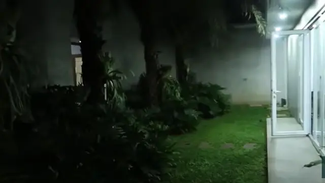 Rumah Dewi Sandra (YouTube/The Sungkar)