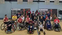Mantan pemain NBA, Stephen Howard, dan eks pebasket WNBA, Crystal Langhorne, datang ke Indonesia. (Bola.com/Muhammad Adi Yaksa).