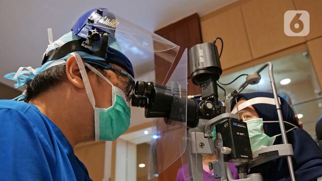 FOTO: Pemeriksaan Mata