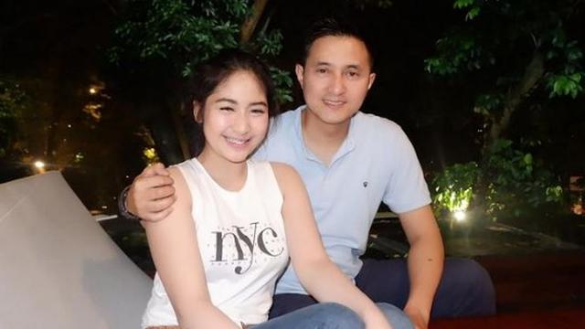 7 Pesona Cica Andjani, Istri Ricky Soebagdja yang Lebih Muda 26 Tahun