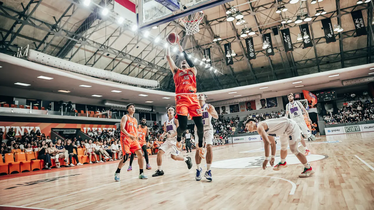 Duel Pelita Jaya melawan Tangerang Hawks di playoff IBL 2025