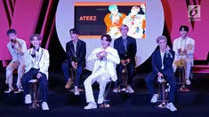 Boyband Korea Ateez saat menghadiri jumpa pers  “Smartfren WOW Concert 2019” di SCTV TOWER, Jakarta, Jumat (20/9/2019). Konser yang bertajuk "Raih Mimpi Bersama Smartfren" itu menampilkan sejumlah artis nasional dan internasional seperti Chung Ha, Ateez. (Liputan6.com/Herman Zakharia)