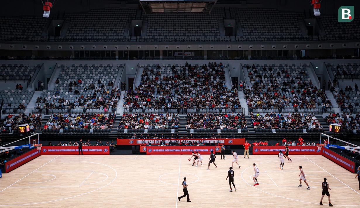 <p>Suasana laga Indonesia International Basketball Invitational antara Timnas Basket Indonesia melawan Indonesia Patriots di Indonesia Arena, Senayan, Jakarta, Rabu (02/08/2023). (Bola.com/Bagaskara Lazuardi)</p>
