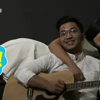 Ihsan Tarore dan Denada memiliki hubungan spesial setelah bertemu kembali di D’Academy. Seperti apa sih awal cerita kedekatan mereka?