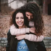 Teman tapi posesif? Lima zodiak ini banget! (Sumber foto: unsplash.com)