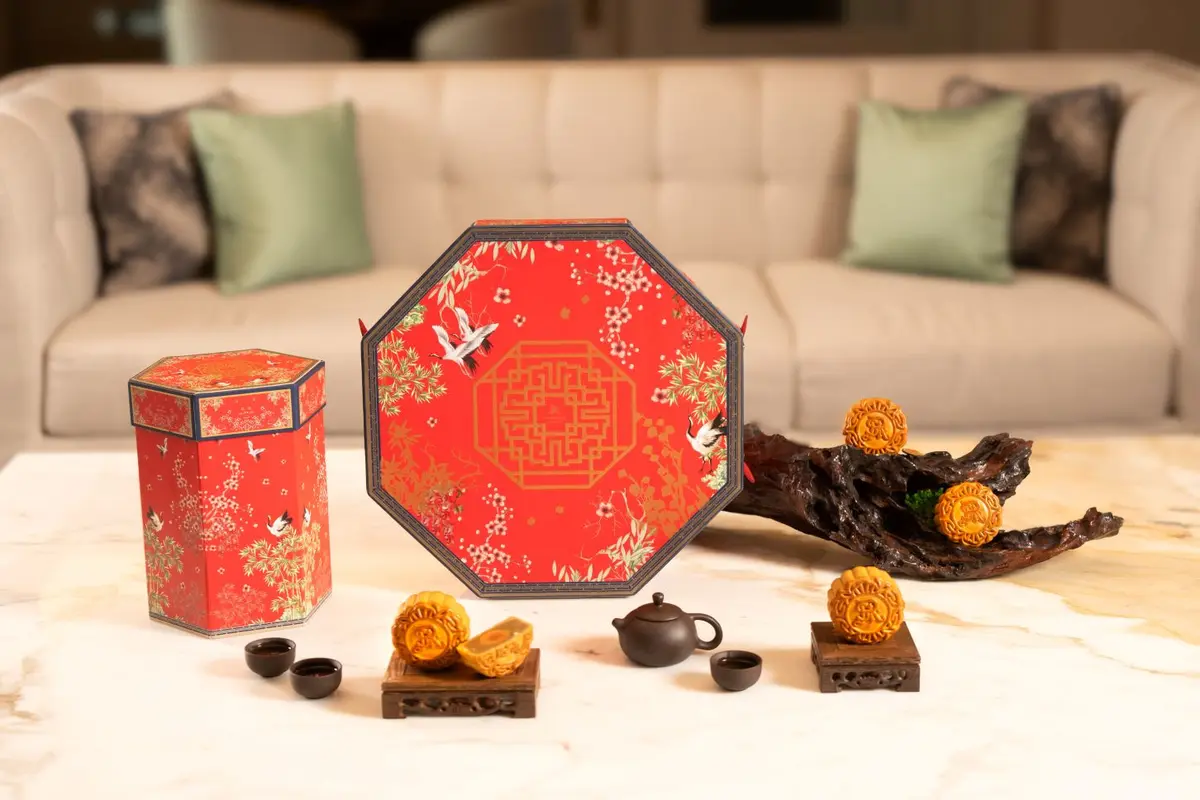Mooncake Eksklusif 2025 dari The St. Regis Jakarta (photo by St. Regis Jakarta)