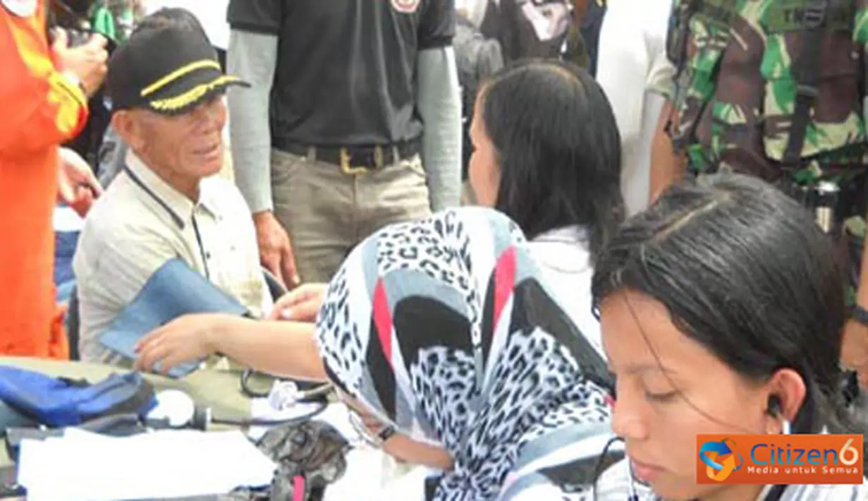 Citizen6, Nunukan: Pengobatan yang digelar secara gratis tersebut, melibatkan tiga orang dokter di Desa Long Bawan, Kecamatan Krayan, Kabupaten Nunukan, Kalimantan Timur. (Pengirim: Badarudin Bakri)