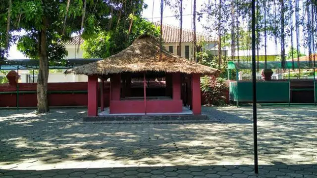 Kearifan Lokal Dalam Masjid Kuno di Cirebon