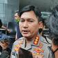 Kabid Humas Polda Metro Jaya Kombes Endra Zulpan menjelaskan kasus penembakan di Exit Tol Bintaro. (Liputan6.com/Ady Anugrahadi)