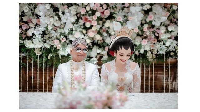 6 Momen Pernikahan Peramal Wirang Birawa dan Umi Kalsum, Mahar Bernilai Fantastis