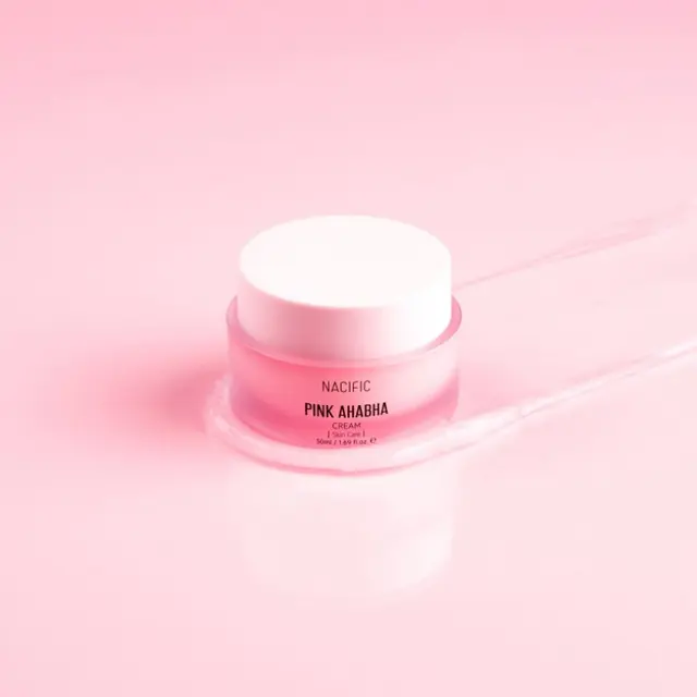 10 Rekomendasi Skincare Korea Terbaik untuk Wanita Usia 40 Tahun ke Atas