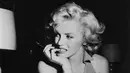 Marylin Monroe menjadi korban penyiksaan yang dilakukan oleh beberapa mantan pacarnya. Ia adalah seleb pertama yang mendiskusikan pengalamannya pada publik. (Mental Floss)