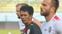 Asisten pelatih Bali United, I Made Pasek Wijaya. (Bola.com/Iwan Setiawan)