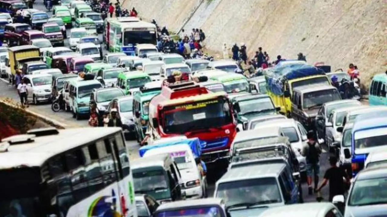 [Bintang] Bukti-bukti Kalau Kamu Harus Menghargai Bapak Polisi