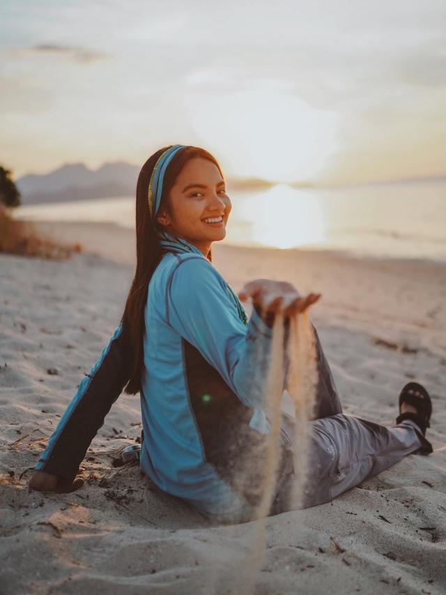 6 Potret Sabrina Anggraini, Dari Puteri Indonesia Hingga Jadi Pembawa Acara Petualang