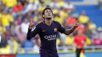 Striker Barcelona Neymar merayakan gol ke gawang Las Palmas (Twitter Barcelona)