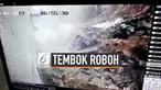 Hujan deras picu tembok roboh di Mumbai, India. Sejumlah mobil yang sedang parkir terkubur reruntuhan. Kejadian tersebut sempat terekam kamera CCTV.