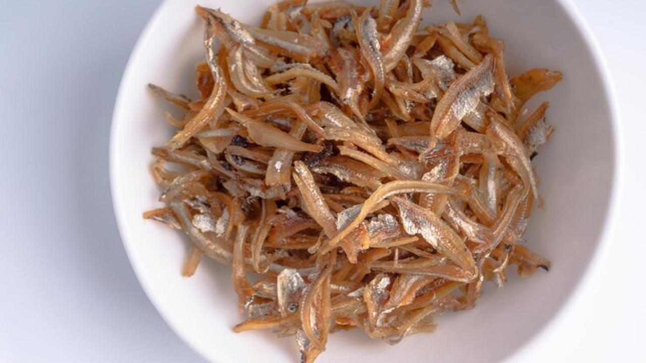 Cara Menggoreng Ikan Teri Basah Agar Renyah Meski Tanpa Tepung