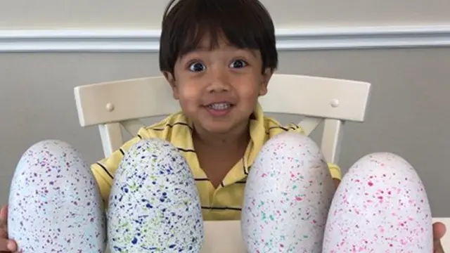 Bikin Review Mainan, Bocah Ini Raup Rp 300 Miliar dari Youtube