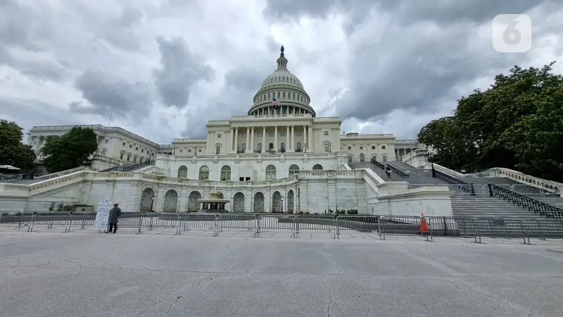 Gedung Capitol, Capitol Hill, di Washington, DC, Amerika Serikat. (Liputan6.com/Tanti Yulianingsih)