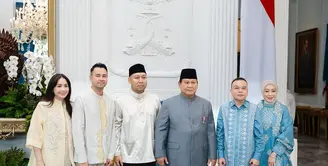 Raffi Ahmad dan Nagita Slavina bersilaturahmi dengan Presiden Prabowo Subianto di Istana Negara [@raffinagita1717]