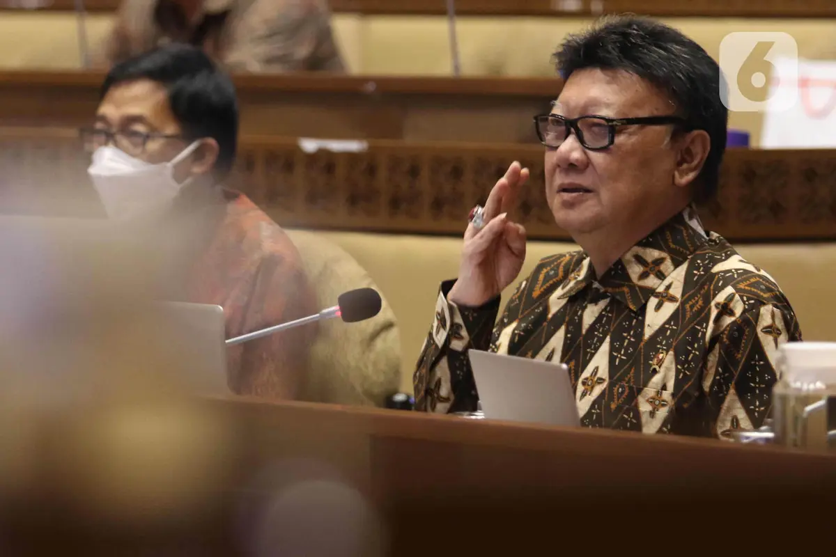 MenPAN-RB Tjahjo Kumolo Raker dengan Komisi II DPR