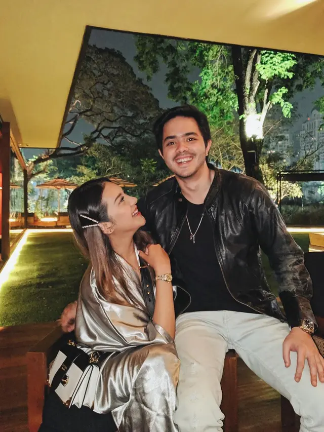 Lebih Dengarkan Kata Pacar, Ini 6 Potret Kebersamaan Anya Geraldine dengan Kekasih