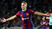Pemain Barcelona, Fermin Lopez, melakukan selebrasi setelah mencetak gol ke gawang Shakhtar Donetsk pada laga Liga Champions, di Stadion Olimpic Lluis Companys, Rabu (25/10/2023). Barcelona sukses mengalahkan Shakhtar Donetsk dengan skor 2-1. (AFP/Lluis Gene)