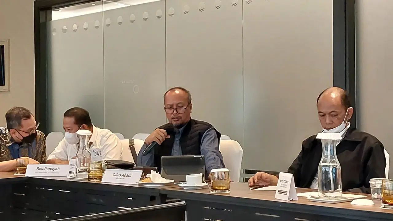 Ketua YLKI Tulus Abadi dalam diskusi terkait penggunaan sistem pembayaran tol tanpa sentuh atau Multi Lane Free Flow (MLFF) d, Rabu (7/12/2022).