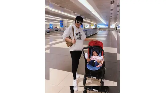 Fokus Urus Anak, Ini 7 Momen Kebersamaan Momo Geisha dengan Putrinya