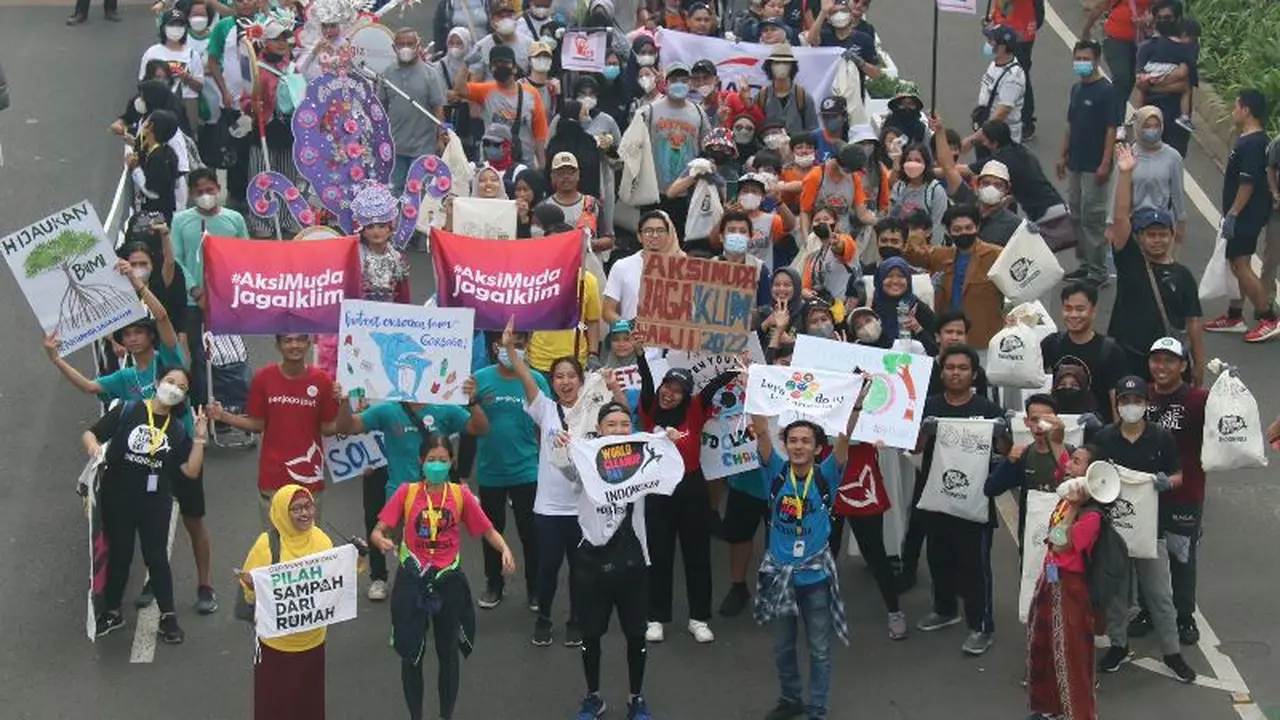Merayakan World Cleanup Day Lewat Plogging dan Pawai di CFD Jakarta
