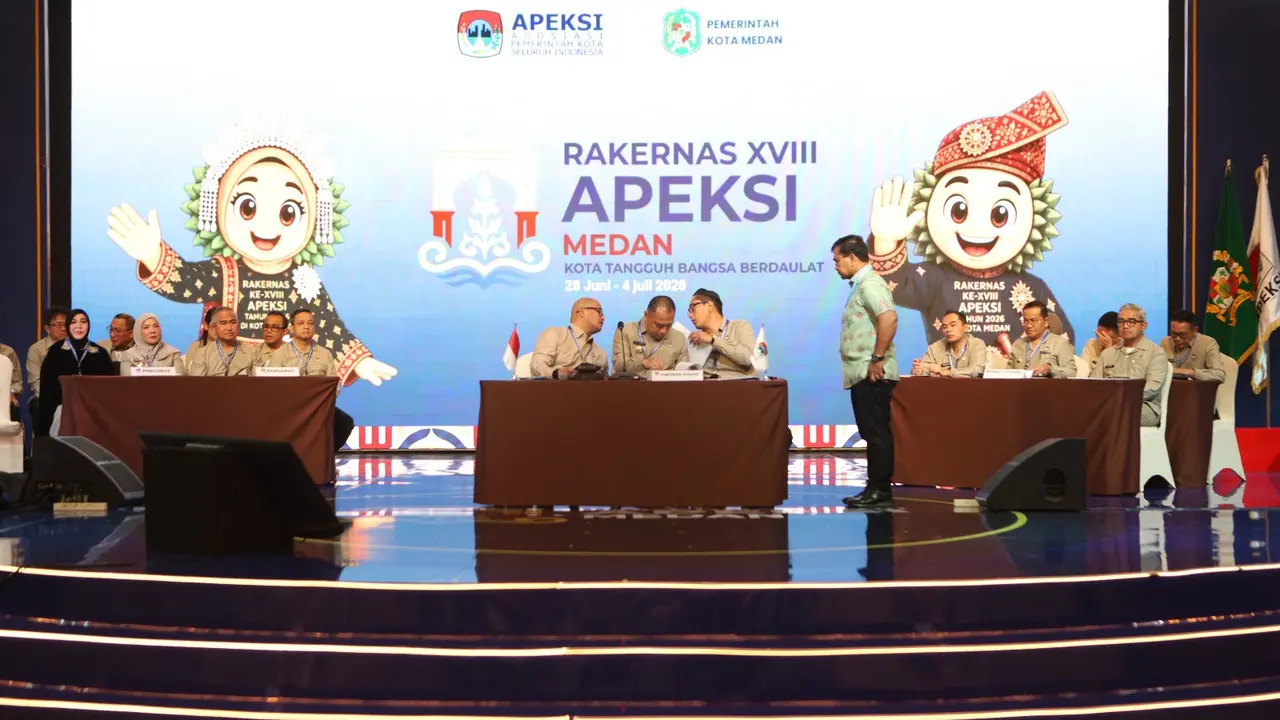 Pelaksanaan Rapat Kerja Nasional (Rakernas) XVIII Asosiasi Pemerintah Kota Seluruh Indonesia (APEKSI).