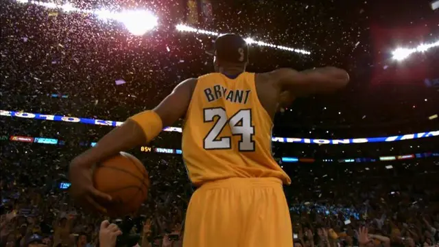 Berita video momen-momen Kobe Bryant saat bermain basket di Staples Center.