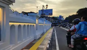 Caption: Jembatan Otista Kota Bogor yang baru saja dioperasikan dan diresmikan Presiden Joko Widodo, Selasa (19/12/1023). (Liputan6.com/Achmad Sudarno)
