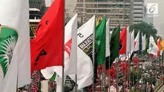 KPU telah menerima pendaftaran bakal calon legislator pada Pileg 2019. Beberapa nama politikus kembali mendaftar, uniknya mereka pindah partai dari partai sebelumnya.