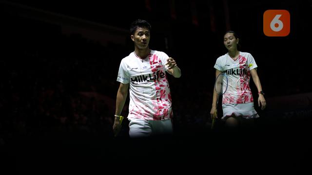 Foto: Istora Bergemuruh Kekecewaan, Tiga Wakil Indonesia Termasuk Apriyani/Fadia Tumbang pada Laga yang Sama di Indonesia Masters 2023