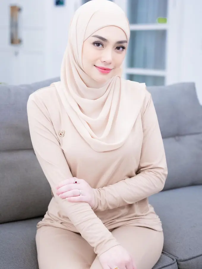 Celine Evangelista kenakan hijab (Instagram/celine_evangelista)