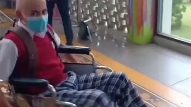 6 Potret Rey Bong Pemeran Joko 'Dari Jendela SMP' Tampil Botak, Totalitas Banget