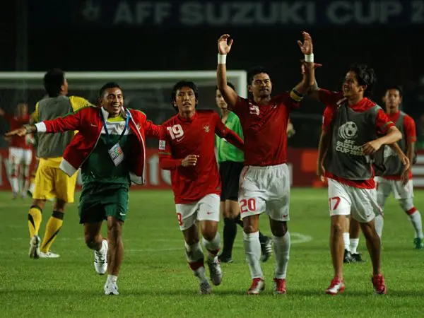 bambang pamungkas, bepe, timnas indonesia, sepak bola, 2010, aff suzuki cup