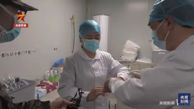 Suster di Wuhan Bersedih Ibunya Meninggal