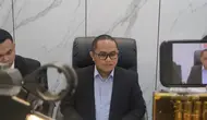 Kuasa hukum&nbsp;Tiko Aryawahardana, Irfan Aghasar, saat menyampaikan keterangan pers, Rabu (5/6/2024). (Merdeka.com/Bachtiarudin Alam)